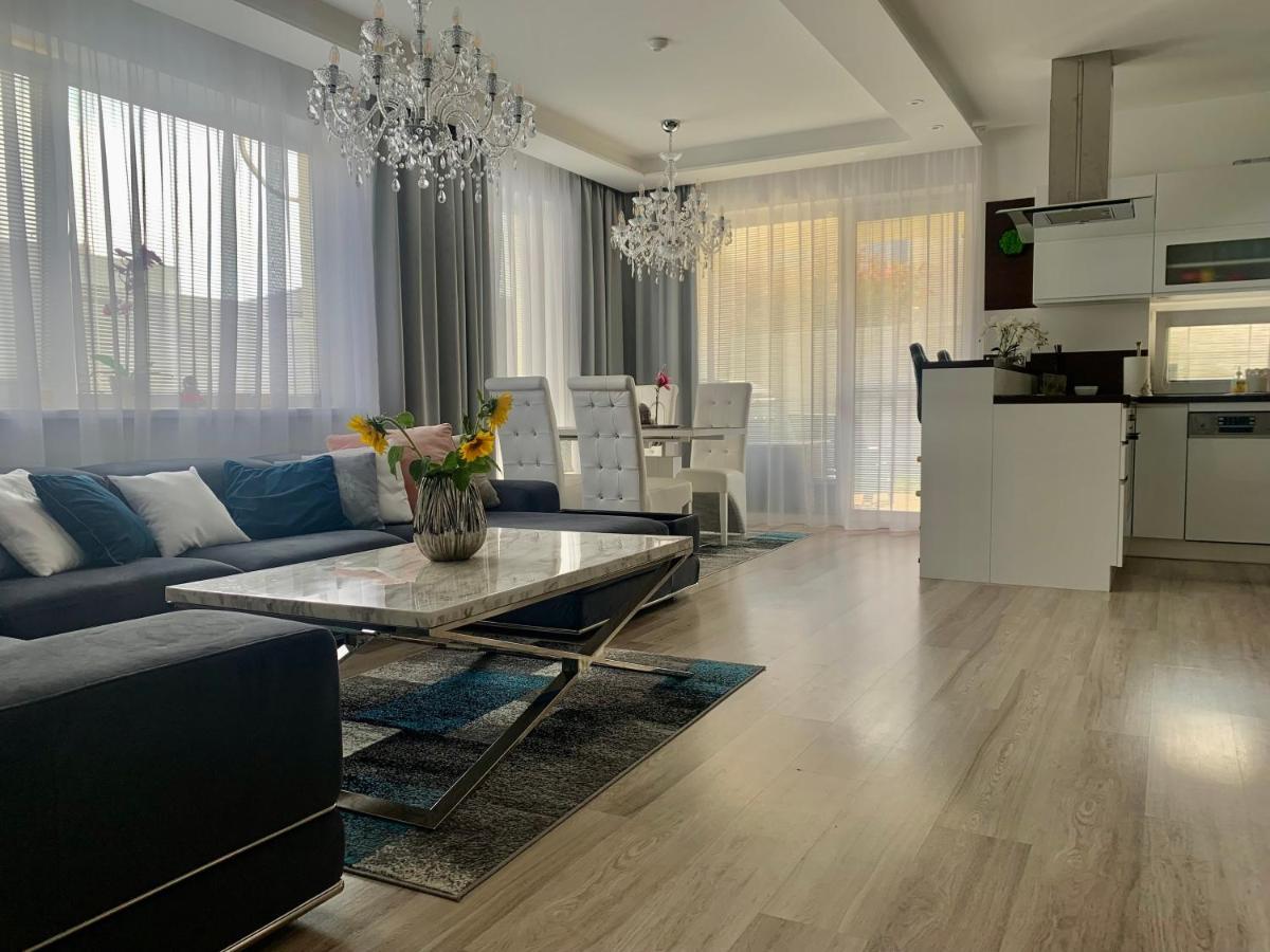 דירות Rovinka Modern 2 Bed House Near Bratislava With Parking מראה חיצוני תמונה